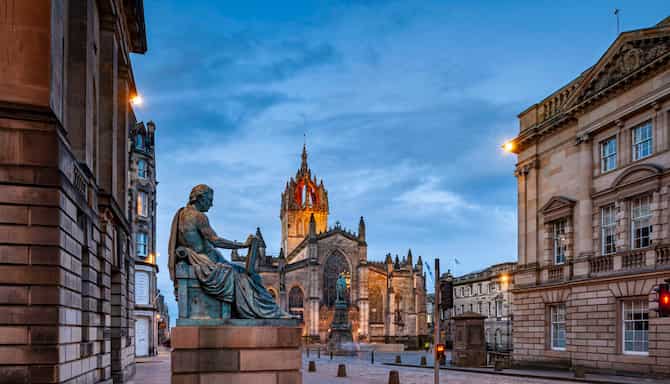 Blog images - 2025 - Scotland Edinburgh High street or Royal Mile