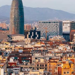 Blog images - 2025 - link image Barcelona neighborhoods