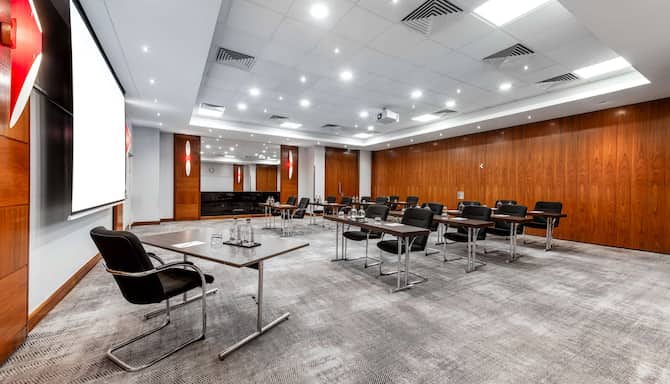 Blog images - 2025 - A Smart Choice for Healthcare Meetings Radisson Red London Heathrow by CharlieGeaterPhotography
