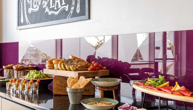 Blog images - 2025 - A Smart Choice for Healthcare Meetings Radisson Hotel amp amp Conference Centre London Heathrow