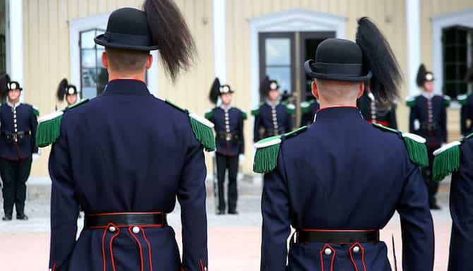 Blog images - 2025 - Things to Do in Oslo A Day Itinerary Destination Norwegian Royal Guards