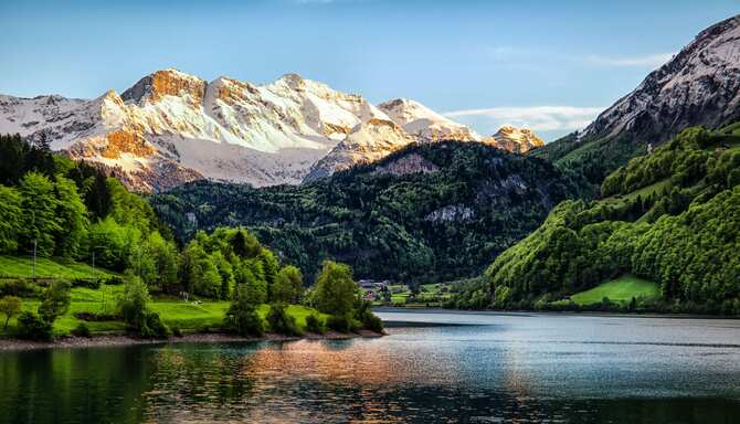 Blog images - 2025 - Things to do in Zurich uncover hidden gems Destination Berner Highlands