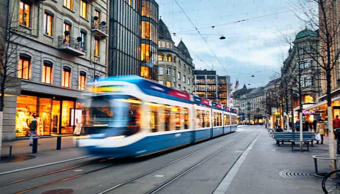 Blog images - 2025 - Things to do in Zurich uncover hidden gems Destination Bahnhofstrasse Zurich Switzerland