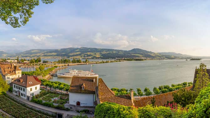 Blog images - 2025 - Day trips from Zurich discover hidden gems Destination Lake Zurich St Gallen Canton Switzerland