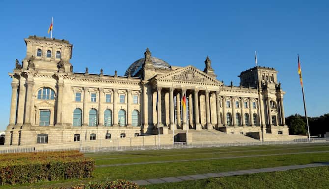 Blog images - 2025 - Discover the top sights in Berlin Experiences Reichstag