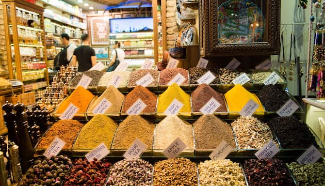 Blog images - 2025 - Spices and tea leaves at Spice Bazaar Istanbul
