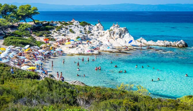 Blog images - 2025 - Greece Unveiled The Ultimate Bucket List and Must Do Experiences Destination GettyImages