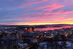 Blu Scandinavia Hotel Oslo Pink Skies - Your Room with a #BluView