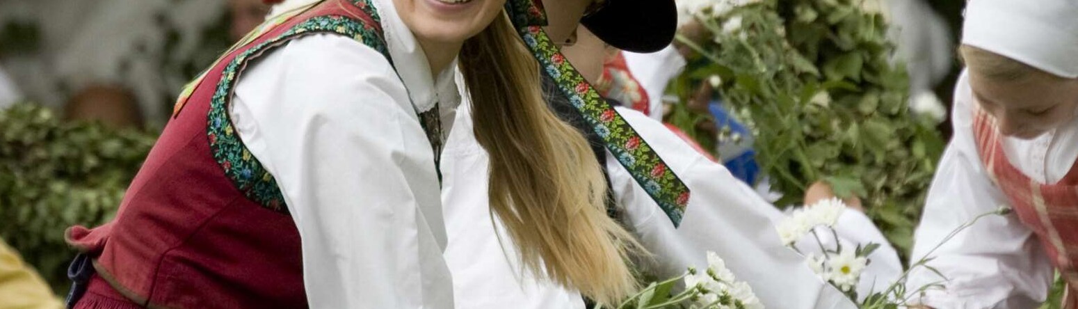 Blog images - Midsummer Celebration Photo Yanan Li - Top 6 family attractions in Djurgården everyone will love