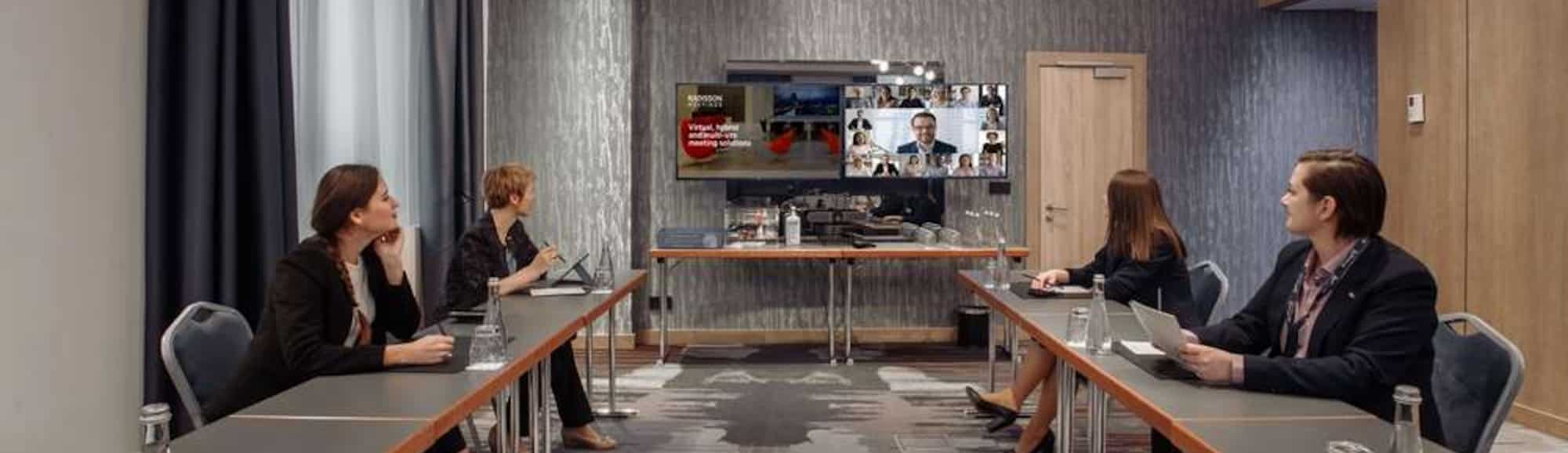 Blog images - Radisson Blu Hotel Kyiv City Centre - Hybrid Meetings - Event Planner Insights