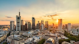 Blog images - Frankfurt skyline (header) - An #Innsider guide to Frankfurt