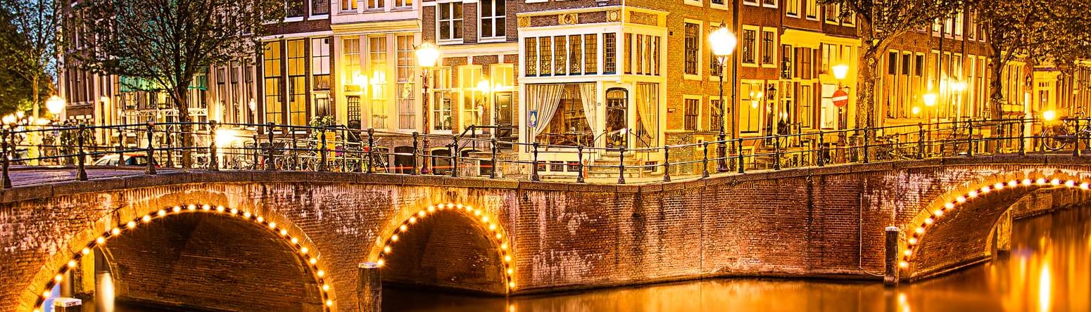 Blog images - Amsterdam by night - Top 5 Things to do in Amsterdam this Winter