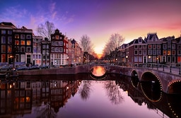 Blog images - Amsterdam Canals - Top 5 Things to do in Amsterdam this Winter
