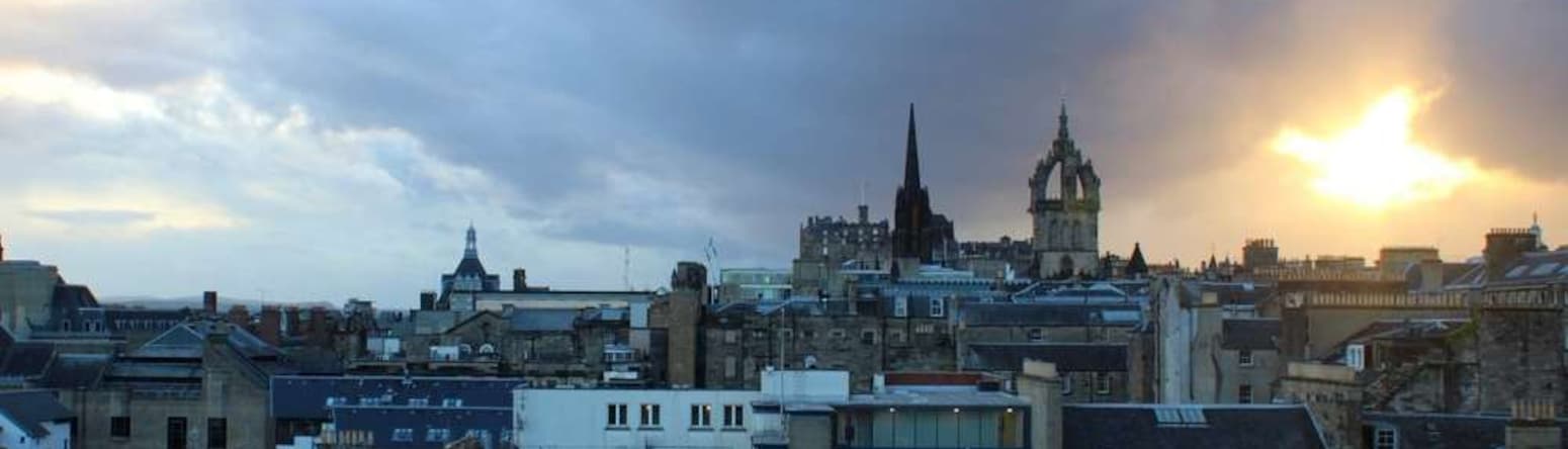 Blu Hotel Edinburgh City Sunset - Your Room with a #BluView