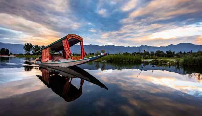 Blog images - 2023 - Kashmir DAL LAKE