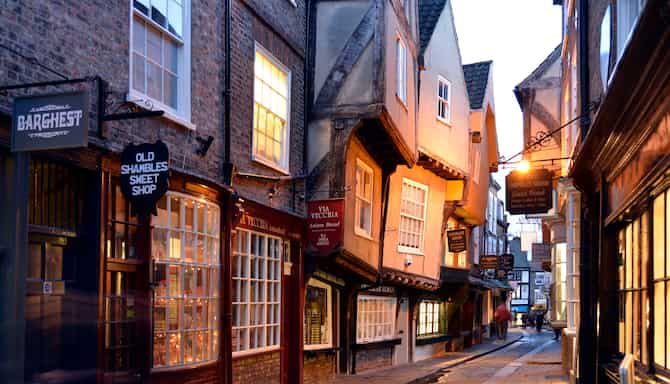 Blog images - 2023 - Things to do in York England Magical York