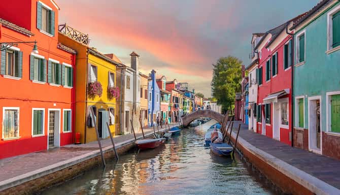 Blog images - 2023 - murano island experiences through the  senses