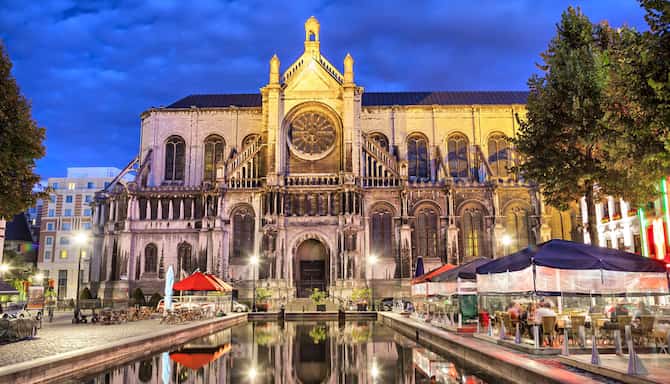 Blog images - 2023 - What do to when on a pit stop in Brussels Church of Saint Catherine