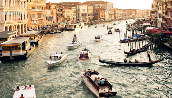 Blog images - Top Events to Experience in Venice-canal with motor boats