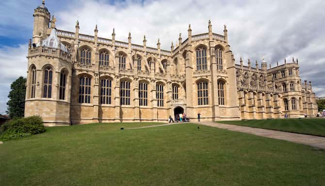 Blog images - Discover London from our Heathrow Airport Hotels - palace
