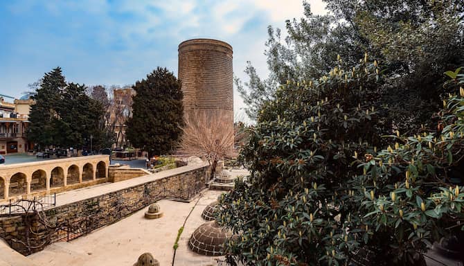 Blog images - the ultimate baku travel guide - tower 2