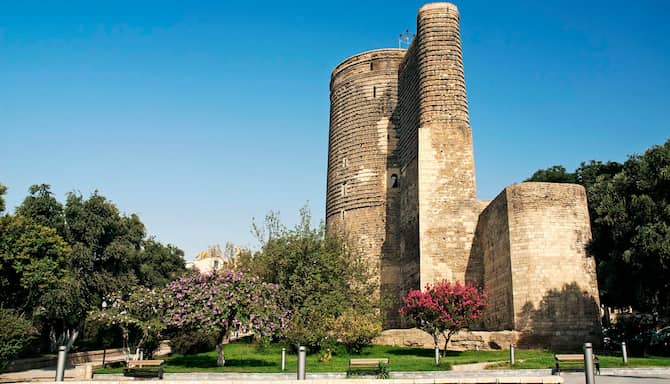 Blog images - the ultimate baku travel guide - the tower