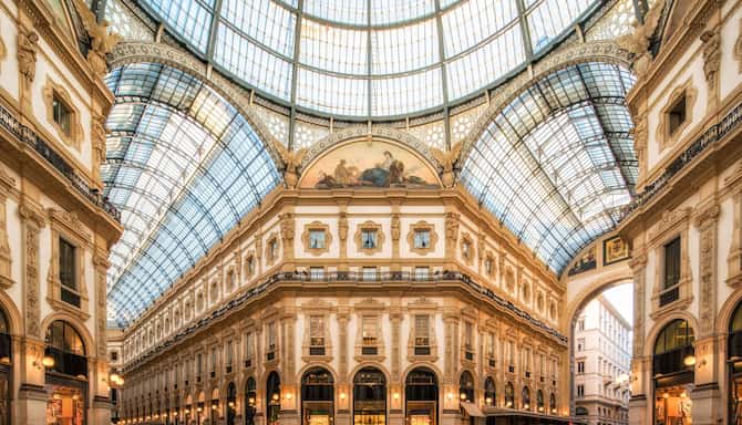Blog images - 2023 - Top 6 destinations to experience Fashion week- Milan fashion week