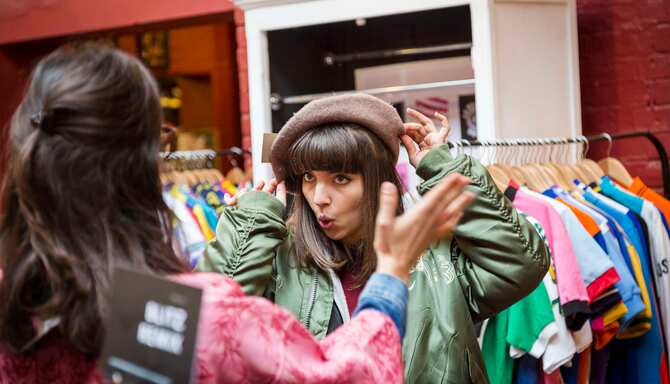 Blog images - 2023 - Top 6 destinations to experience Fashion week- London fashion week