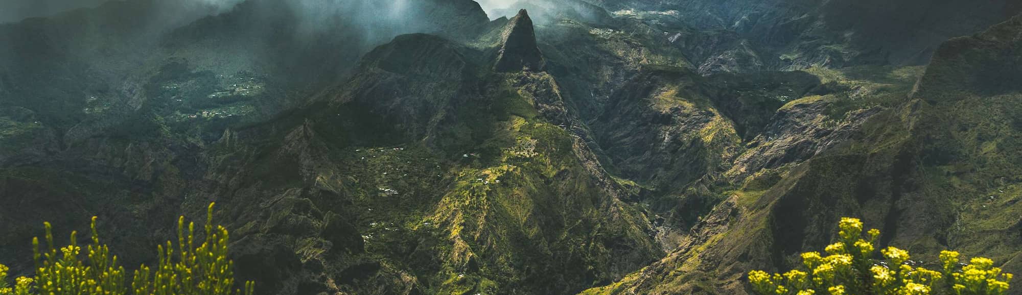 Blog images - 2023 - Destinations Discover Paradise Things to Do in Saint Denis R union Hero images