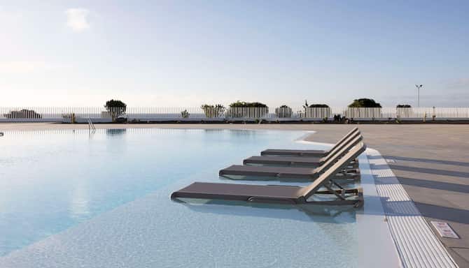 Blog images - 2023 - Chill Out Pool With Sunbeds