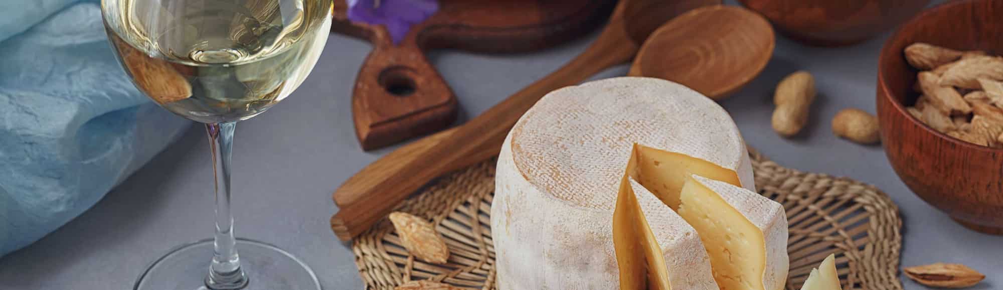 Blog images - 2024 - a cheese tour through paris cover image