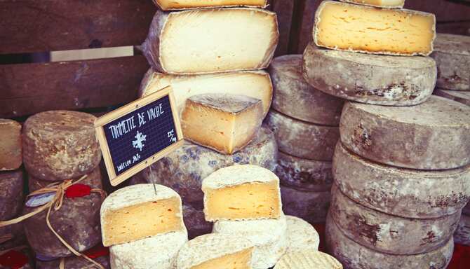 Blog images - 2024 - a cheese tour through paris Barthelemy