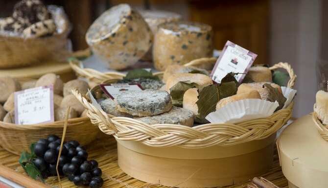 Blog images - 2024 - a cheese tour through paris chez virginie