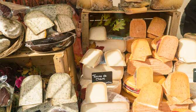 Blog images - 2024 - a cheese tour through paris Laurent Dubois
