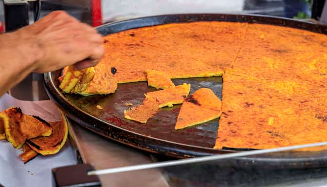 Blog images - 2024 - Where to eat Socca in Nice Chez Pipo