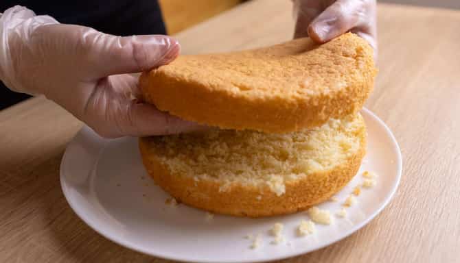 Blog images - 2024 - Eat like a local in Nantes nantais cake