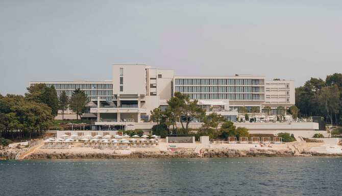 Blog images - 2024 - Escape to Pula Experience Coastal Beauty and Historical Splendor Destination PUYZA exterior seaview