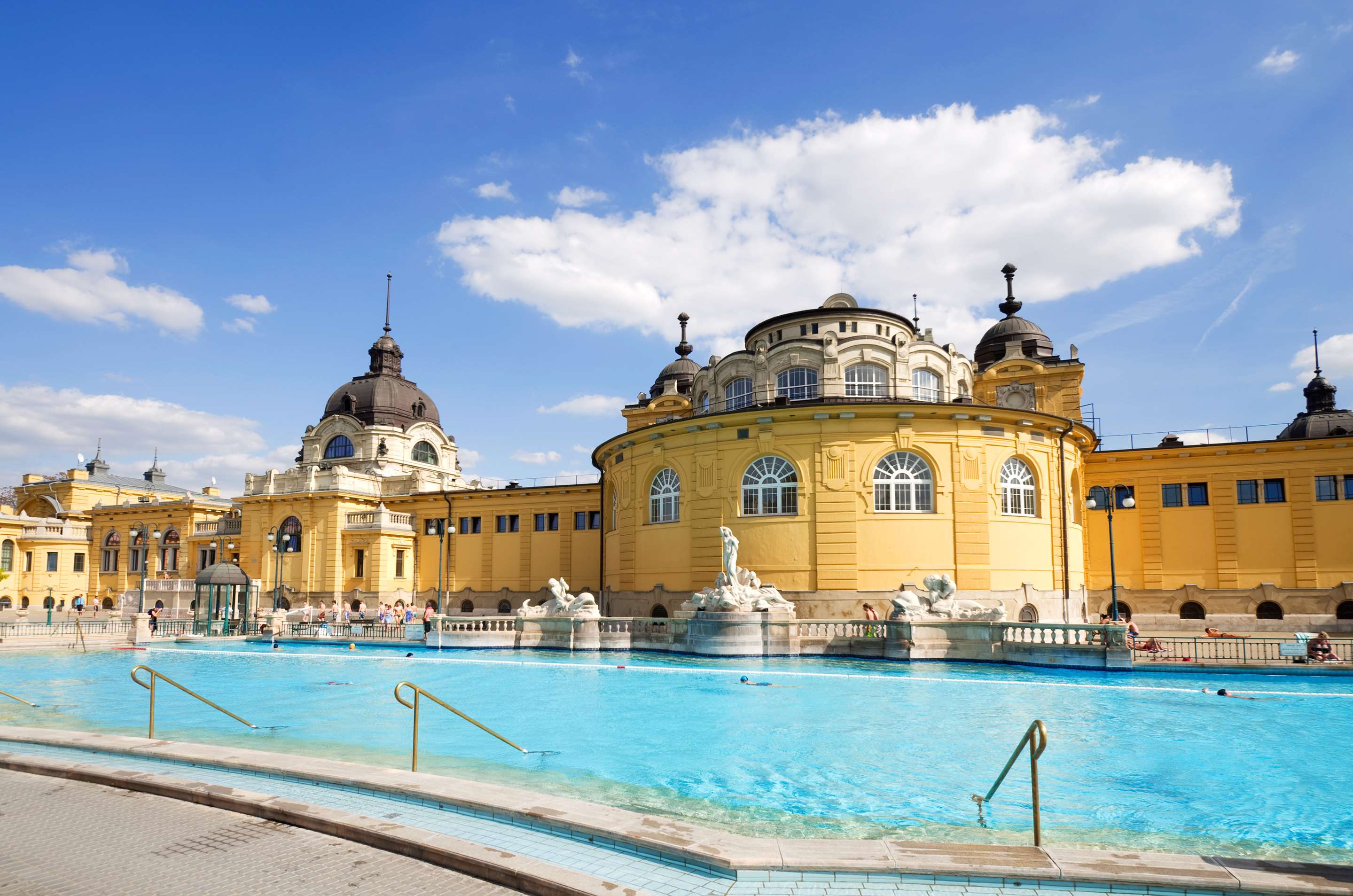 Dive into Budapest, the city of Baths Experiences
