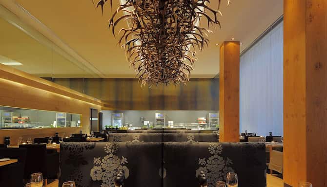 Blog images - 2024 - reasons to choose Radisson Blu Hotel Zurich Airport for your next meeting Meetings RS DinA