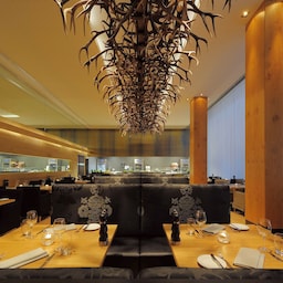 Blog images - 2024 - reasons to choose Radisson Blu Hotel Zurich Airport for your next meeting Meetings RS DinA