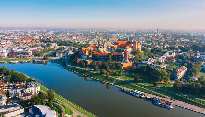 Blog images - 2024 - Discover the Timeless Charm of Krakow Top Historical Sites and a Vibrant Stay Culture Krakow castle