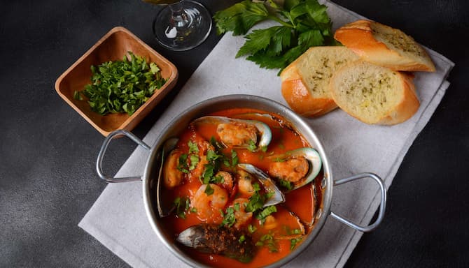 Blog images - 2024 - The Ultimate guide to explore Marseille destination GettyImages