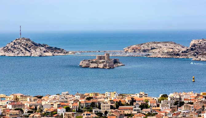 Blog images - 2024 - The Ultimate guide to explore Marseille destination GettyImages