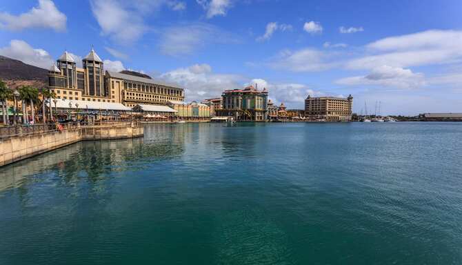 Blog images - 2024 - Mauritius Travel Guide with Radisson Hotels Destination GettyImages