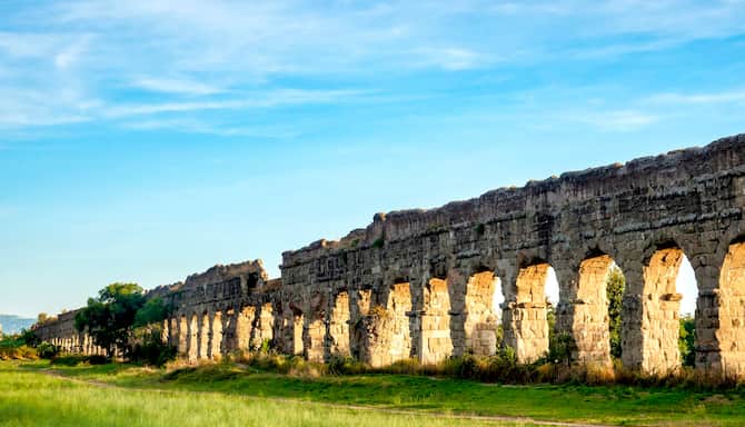 Blog images - 2024 - top gardens parks to explore in rome picnic ruins