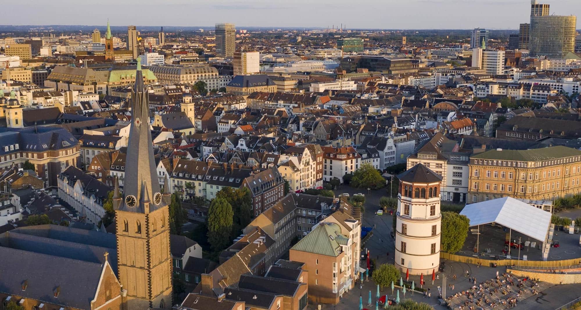 Blog images - 2025 VOL 2 - Discover the Charm of Altstadt D sseldorf