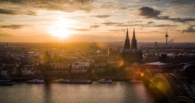 Blog images - 2025 VOL 2 - Where to Stay in Cologne