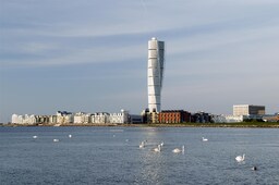 Blog images - 2025 VOL 3 - Discover the Marvel of Turning Torso