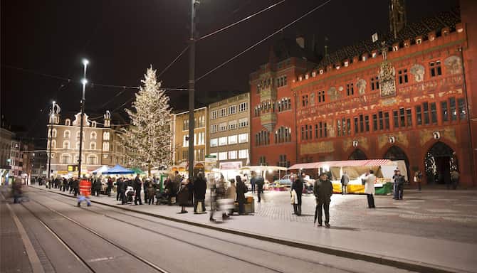 Blog images - 2025 VOL 3 - Basel City Hall and Night market during Christmas