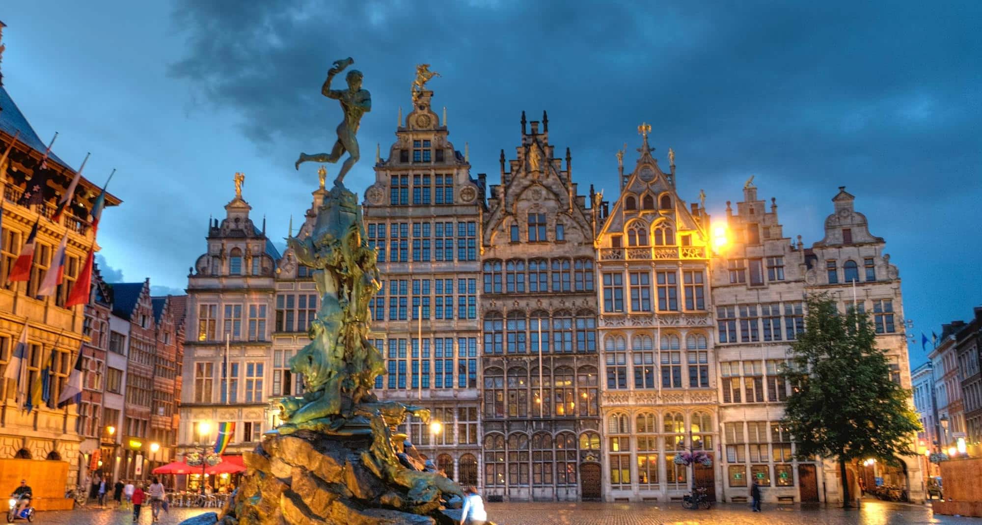 Blog images - 2025 VOL 3 - day Trip in Antwerp